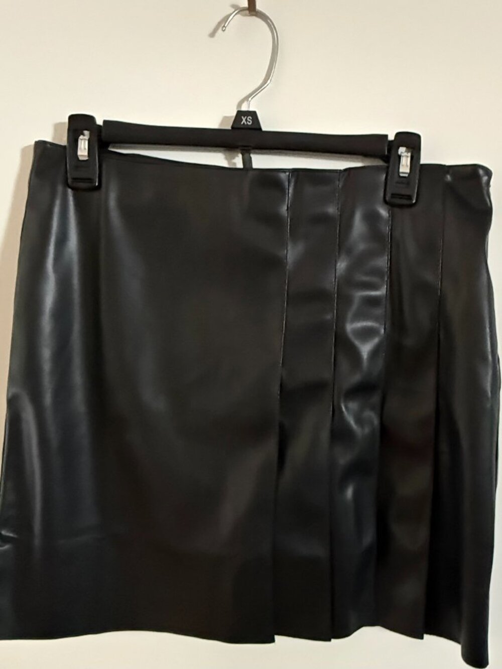 THML Faux Leather Pleated Mini Skirt - Black - Size XS - NWT